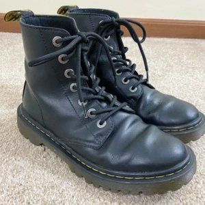 Dr. Martens Black Leather Luana Combat Boots Lace Up Round Toe Women's Size 7